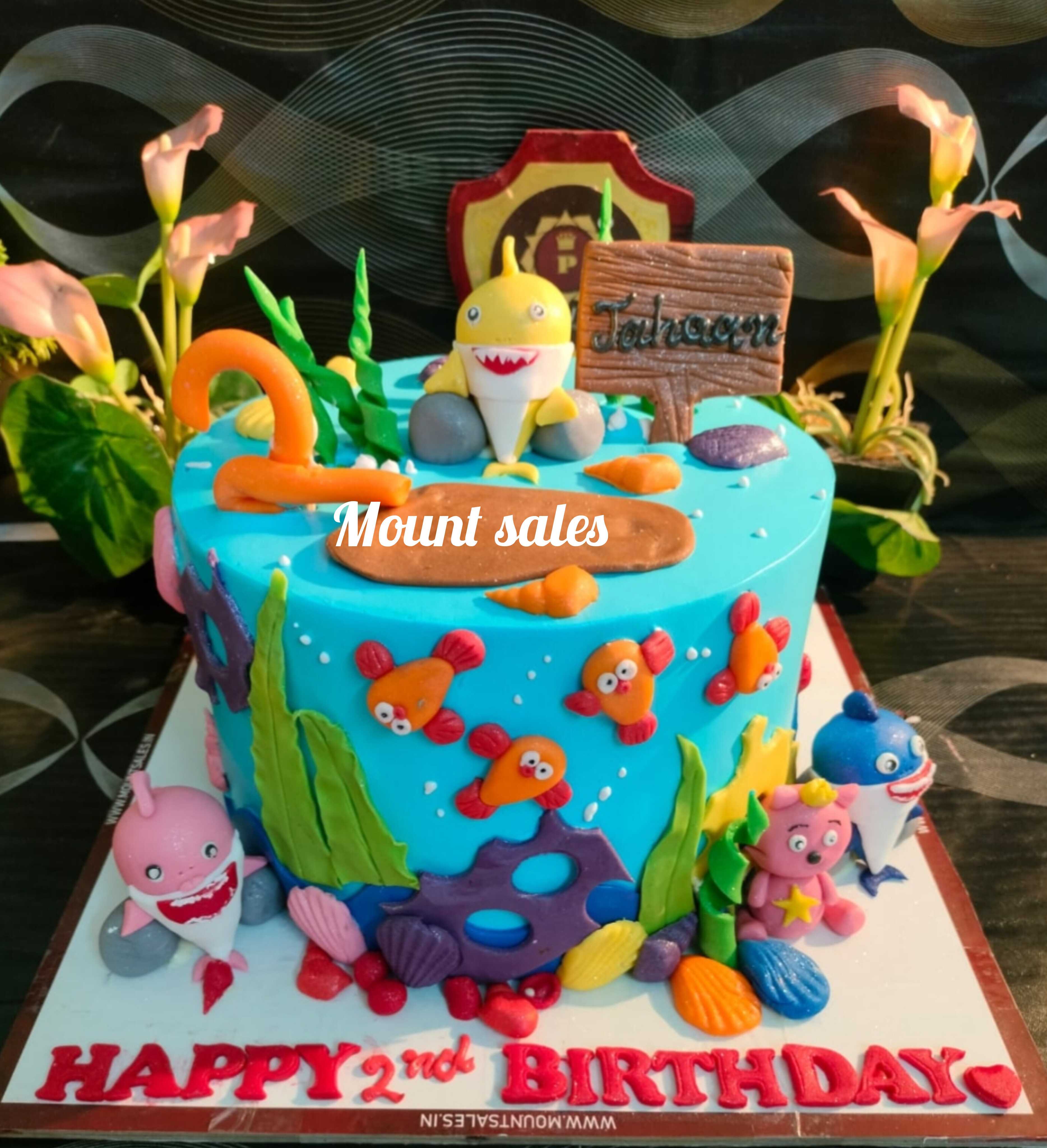 Premium RED N White Velvet Cake